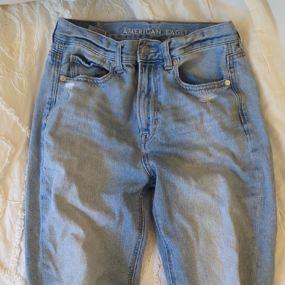 American Eagle Light Wash Jeans